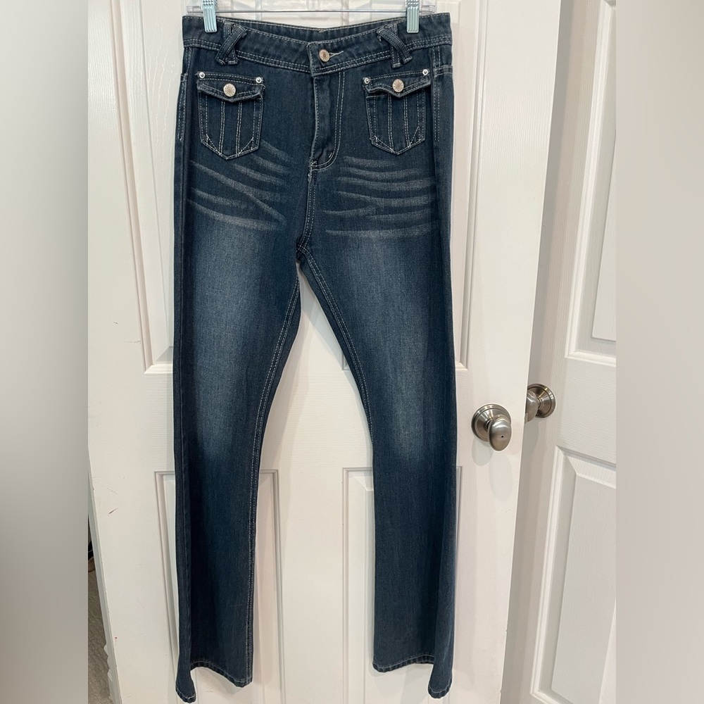 Ladies flare jeans with pockets, size 2